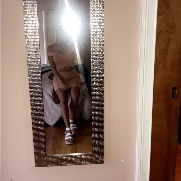 Dress - Picture 1 of 2